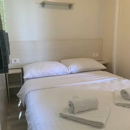 Mobile Homes Dalmacija Robert